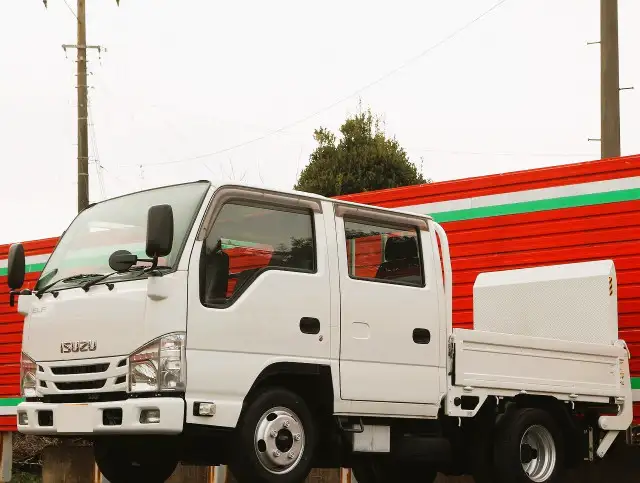 いすゞ エルフ 小型 平ボディ Wキャブ パワーゲート の中古トラック【車両No.182757】