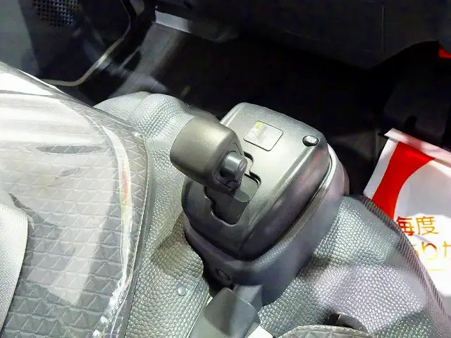 いすゞ エルフ 小型 平ボディ 2RG-NJS88A R2の中古トラック画像12
