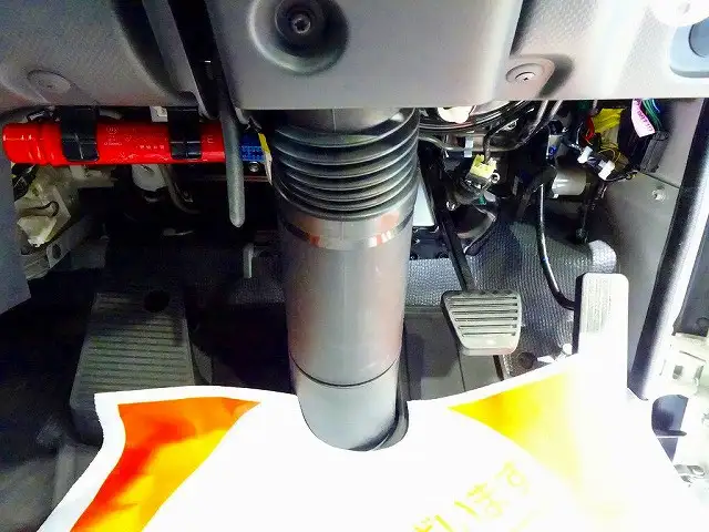 いすゞ エルフ 小型 平ボディ 2RG-NJS88A R2の中古トラック画像13