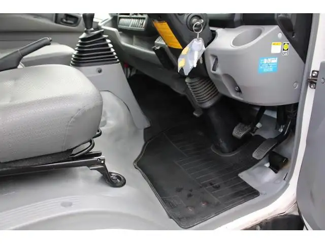 日野 デュトロ 小型 平ボディ  H29の中古トラック画像14