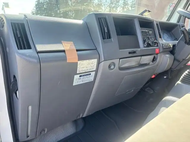 いすゞ エルフ 小型 平ボディ  H28の中古トラック画像8