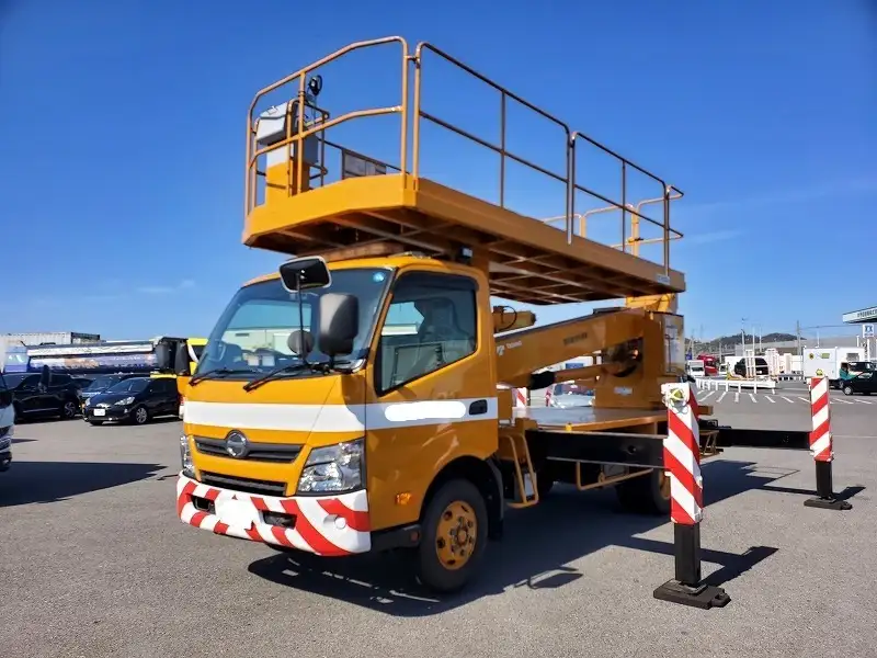 日野 デュトロ 小型 高所・建柱車 高所作業車 TKG-XZU710Mの中古トラック画像3