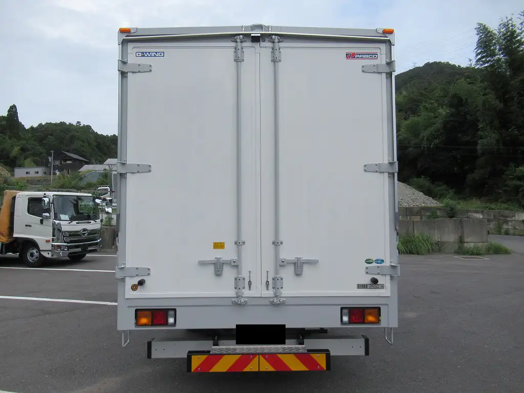 三菱 ファイター 中型/増トン ウイング エアサス ベッドの中古トラック画像4