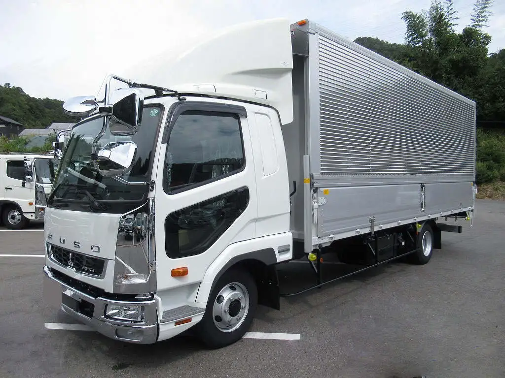 三菱 ファイター 中型/増トン ウイング エアサス ベッドの中古トラック画像1