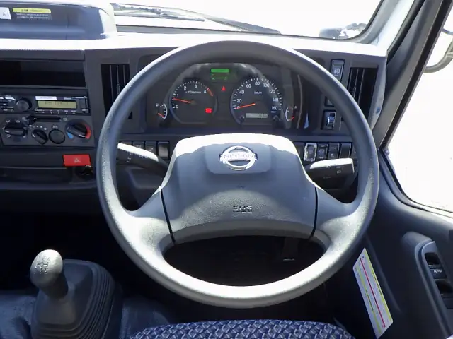 日産 アトラス 小型 平ボディ 2RG-AHR88A R5の中古トラック画像11