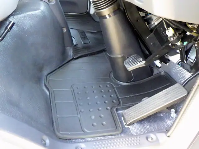 日産 アトラス 小型 平ボディ 2RG-AHR88A R5の中古トラック画像14