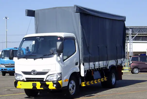 日野 デュトロ 小型 平ボディ 幌 TKG-XZU650Mの中古トラック画像1