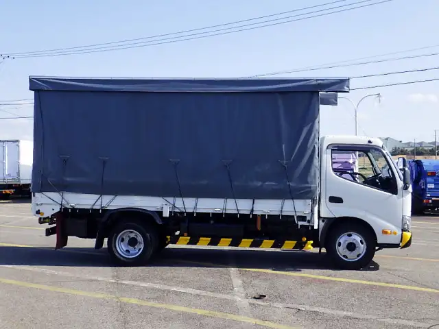 日野 デュトロ 小型 平ボディ 幌 TKG-XZU650Mの中古トラック画像2