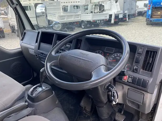 マツダ タイタン 小型 平ボディ Wキャブ TRG-LHR85Aの中古トラック画像10