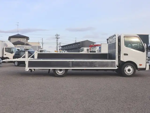 日野 デュトロ 小型 平ボディ パワーゲート TKG-XZU710Mの中古トラック画像6