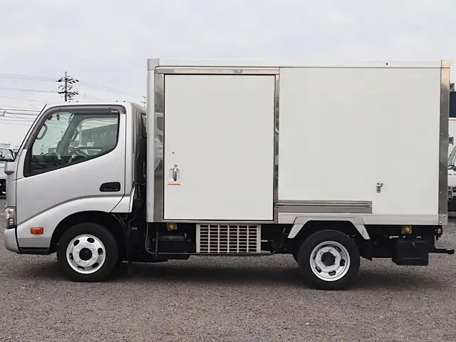 トヨタ トヨエース 小型 冷凍冷蔵 低温 サイドドアの中古トラック画像6