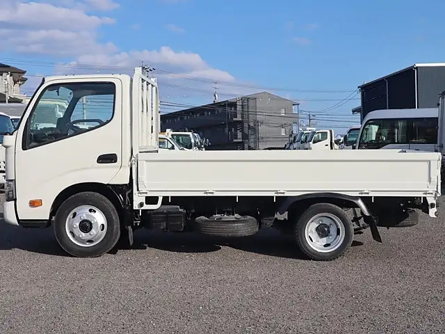 トヨタ ダイナ 小型 平ボディ TPG-XZU605 H29の中古トラック画像5