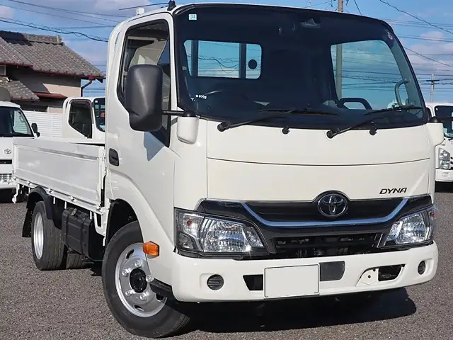 トヨタ ダイナ 小型 平ボディ TPG-XZU605 H29の中古トラック画像2