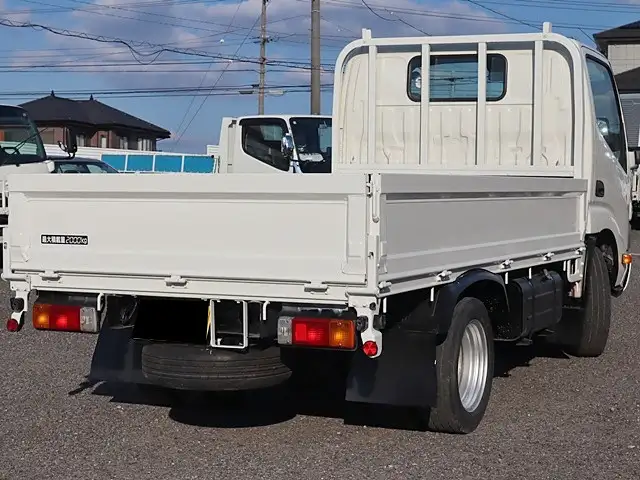 トヨタ ダイナ 小型 平ボディ TPG-XZU605 H29の中古トラック画像3