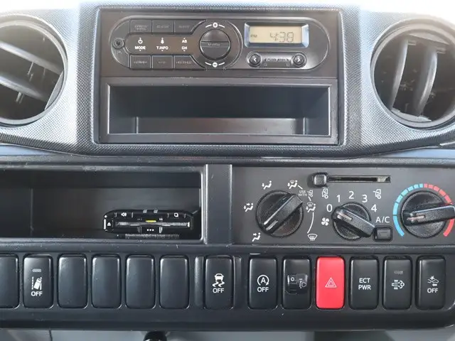 トヨタ ダイナ 小型 平ボディ TPG-XZU605 H29の中古トラック画像15
