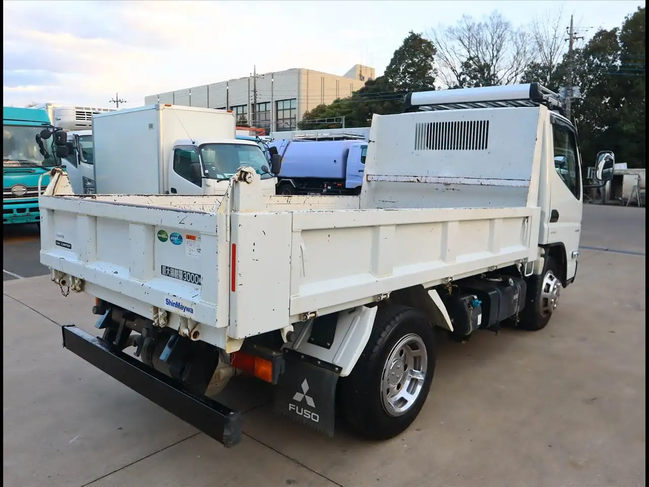 三菱 キャンター 小型 ダンプ 2RG-FBA60 R5の中古トラック画像2