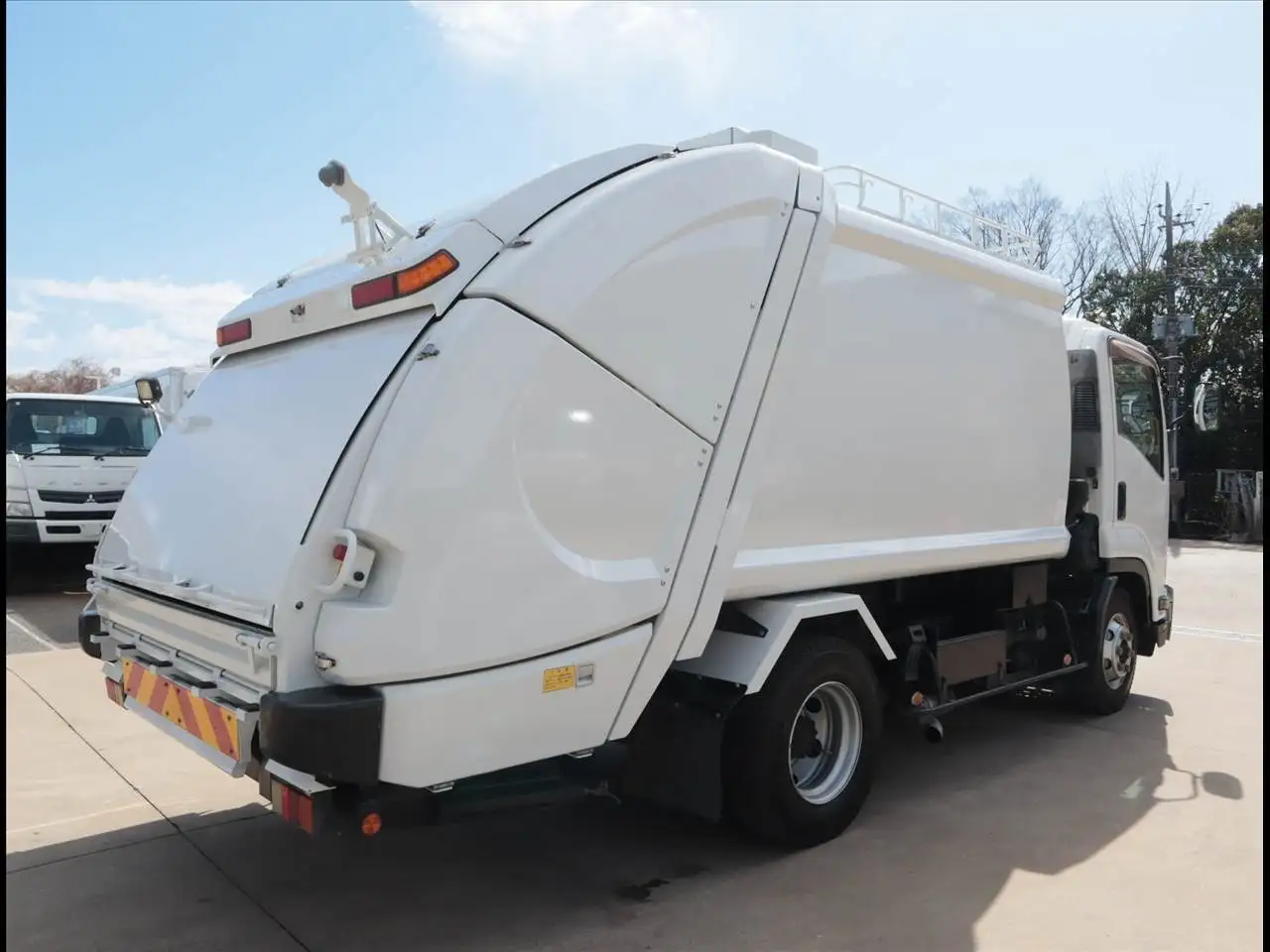 いすゞ フォワード 中型/増トン パッカー車 プレス式 SKG-FRR90S2の中古トラック画像4