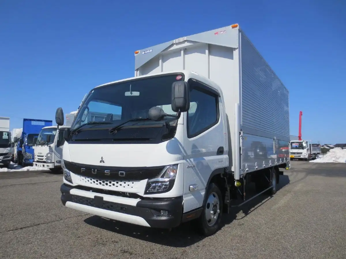 三菱 キャンター 小型 ウイング 2RG-FEB50 R5の中古トラック画像1
