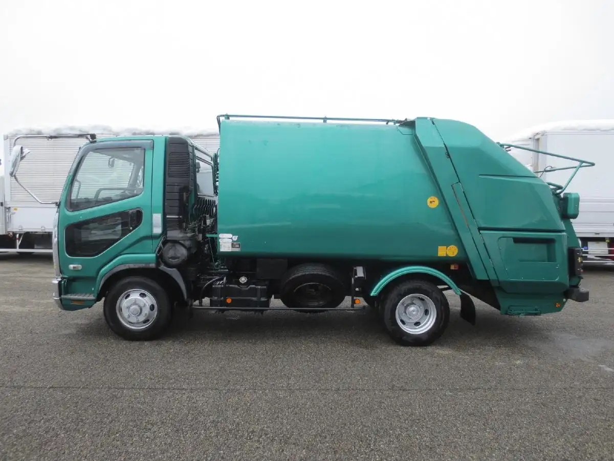 三菱 ファイター 中型/増トン パッカー車 プレス式 PDG-FK71Rの中古トラック画像4