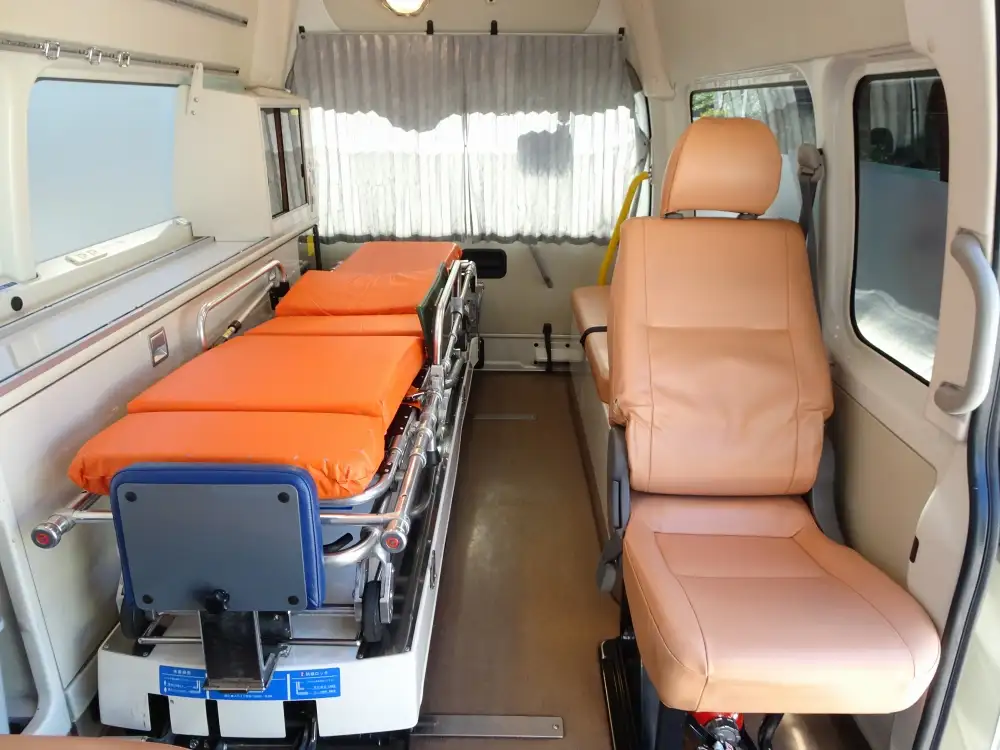 トヨタ ハイエース 小型 特殊車両 CBF-TRH226S H23の中古トラック画像13