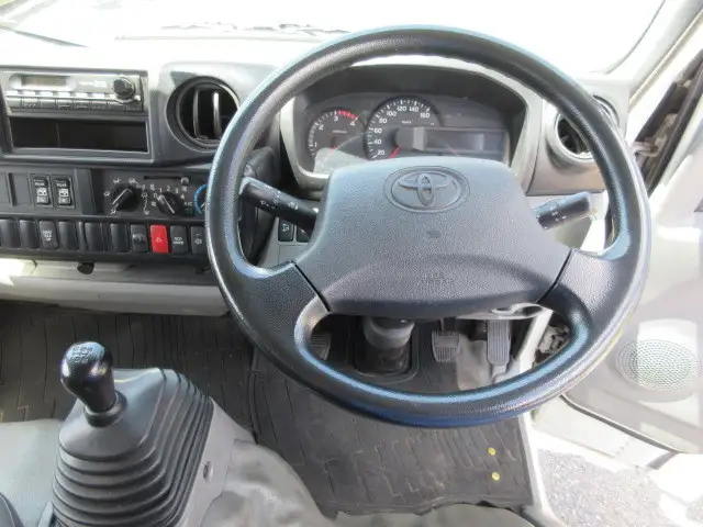 トヨタ ダイナ 小型 平ボディ Wキャブ TKG-XZU655の中古トラック画像13
