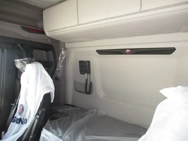 スカニア トラック 大型 トラクター ハイルーフ 1デフの中古トラック画像13