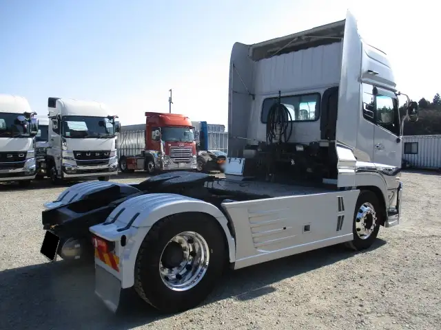 日産UD クオン 大型 トラクター ハイルーフ 1デフの中古トラック画像4
