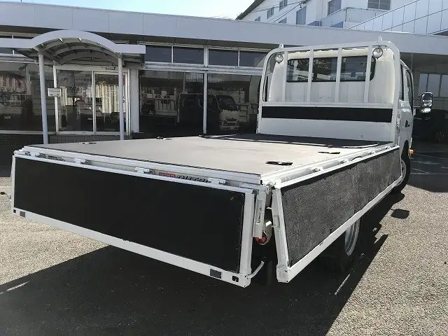 日野 デュトロ 小型 平ボディ Wキャブ 床鉄板の中古トラック画像7