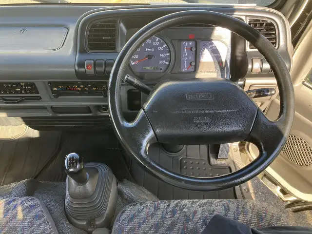 いすゞ エルフ 小型 平ボディ KR-NHR69E H16の中古トラック画像11