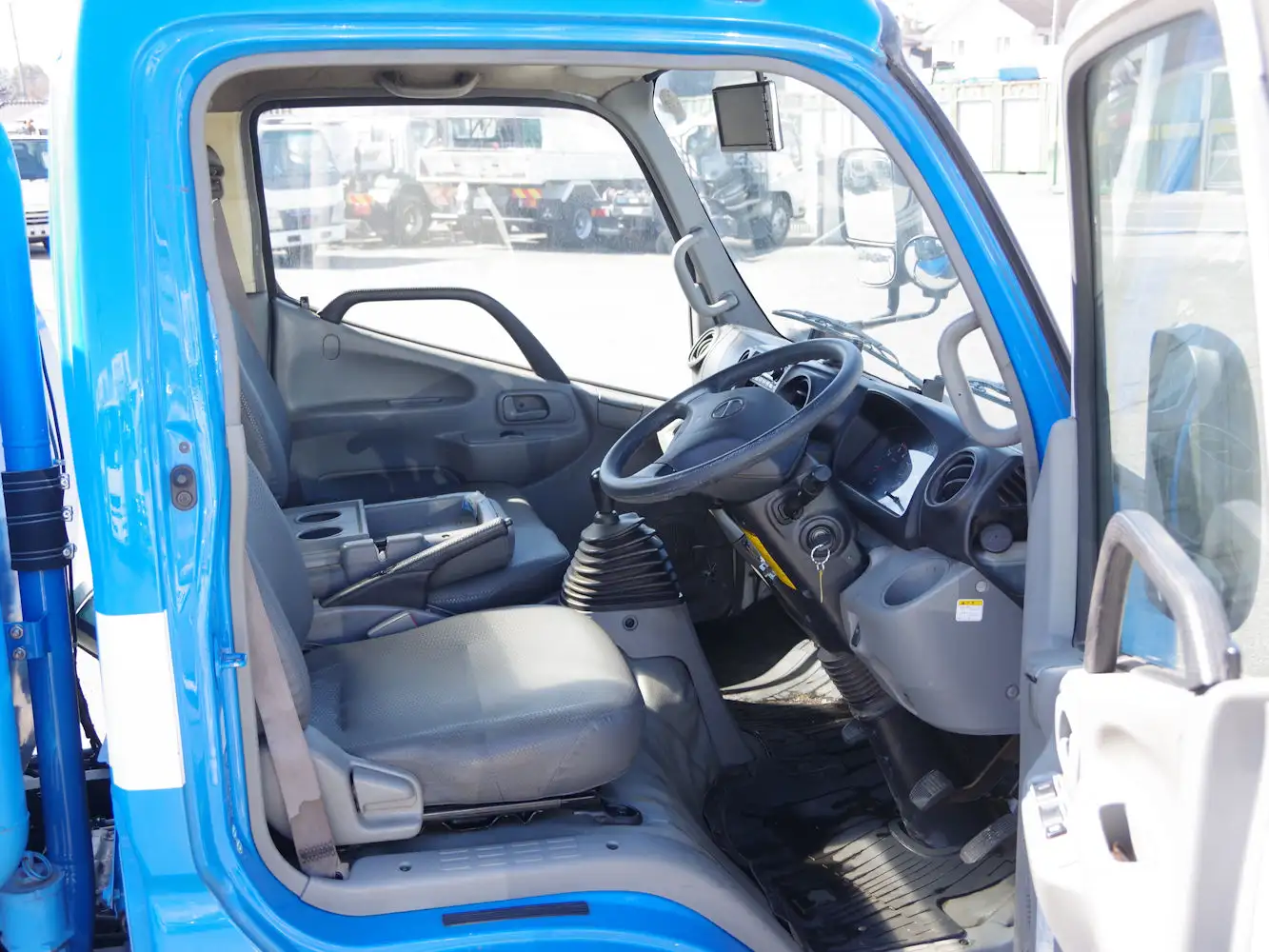 日野 デュトロ 小型 タンク車 バキューム TKG-XZU600Eの中古トラック画像11
