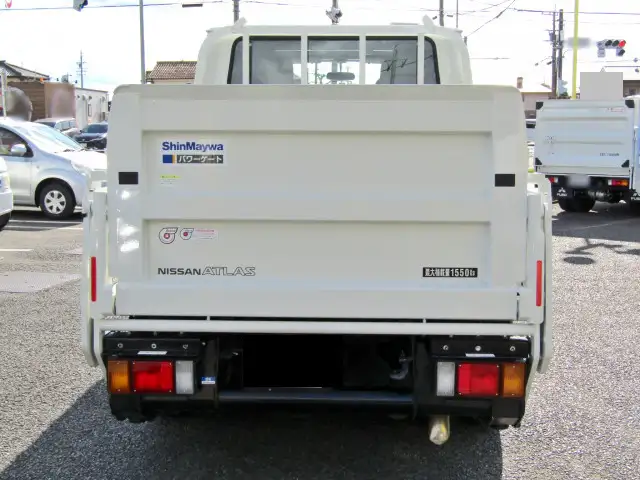 日産 アトラス 小型 平ボディ Wキャブ パワーゲートの中古トラック画像4