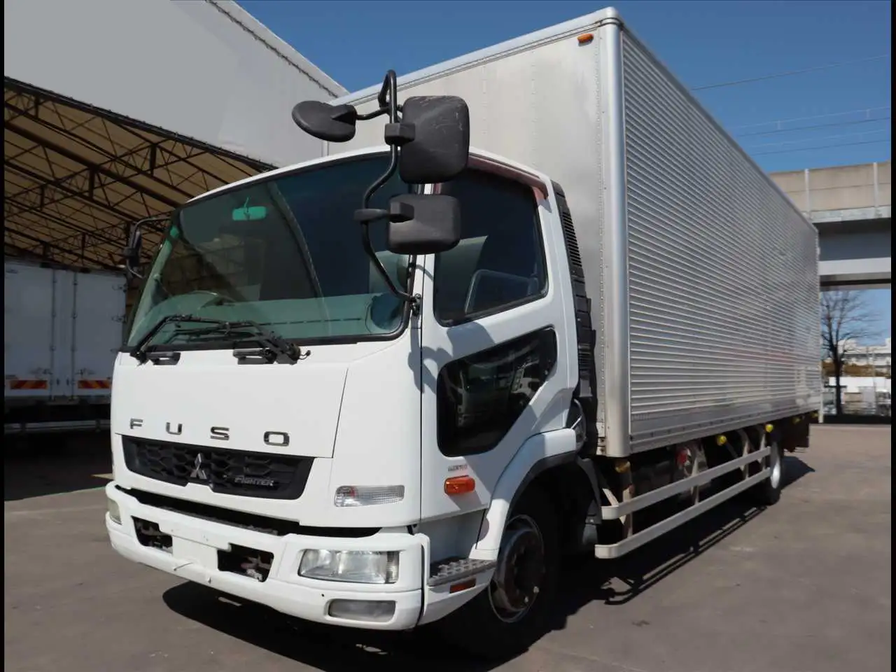 三菱 ファイター 中型/増トン アルミバン QKG-FK72FZ H25の中古トラック画像1