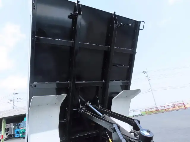 三菱 ファイター 中型/増トン ダンプ 2KG-FK62F R6の中古トラック画像16