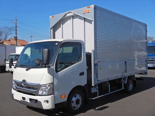 日野 デュトロ 小型 ウイング 2KG-XZU712M R6｜画像1