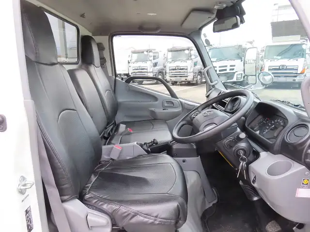 日野 デュトロ 小型 平ボディ 2RG-XZU605M R5の中古トラック画像11