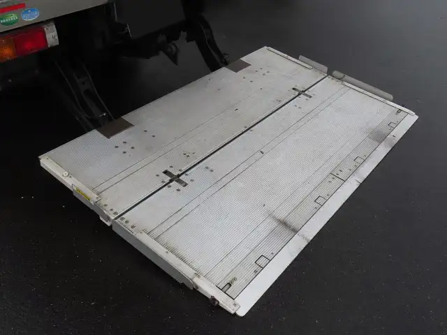 日野 デュトロ 小型 冷凍冷蔵 中温 パワーゲートの中古トラック画像11
