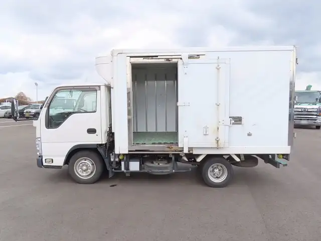 いすゞ エルフ 小型 冷凍冷蔵 TPG-NHR85AN H29の中古トラック画像4