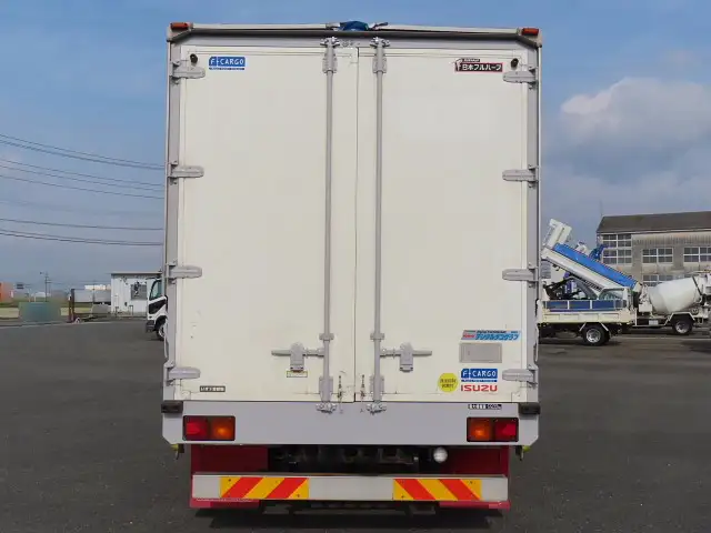 いすゞ フォワード 中型/増トン ウイング エアサス ベッドの中古トラック画像7