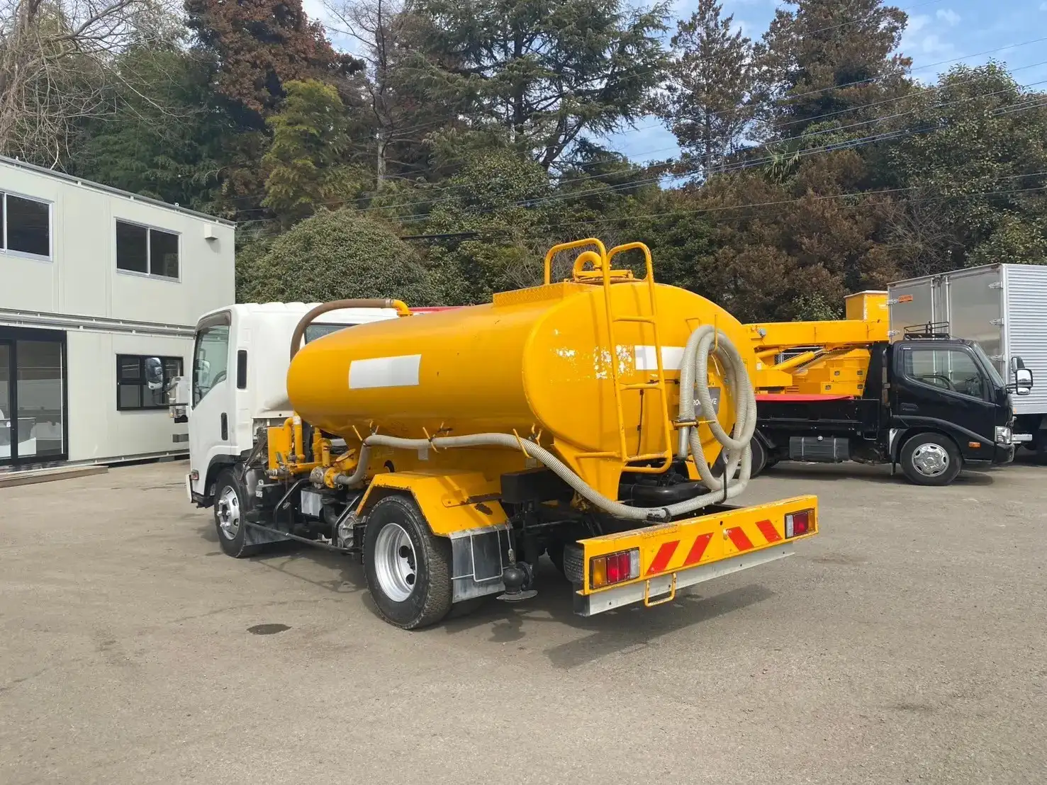 いすゞ エルフ 小型 タンク車 散水車 SKG-NPR85YNの中古トラック画像5