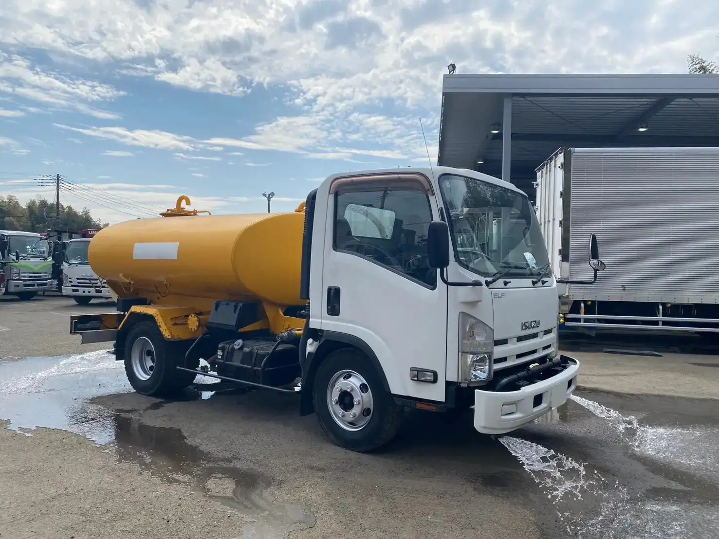 いすゞ エルフ 小型 タンク車 散水車 SKG-NPR85YNの中古トラック画像2