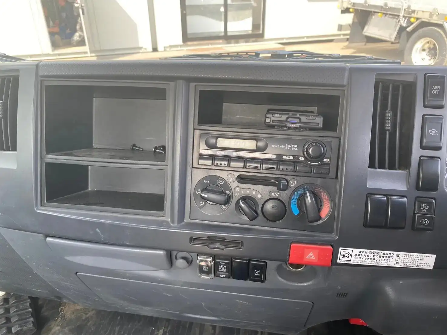 いすゞ エルフ 小型 タンク車 散水車 SKG-NPR85YNの中古トラック画像14