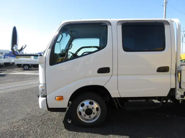 日野 デュトロ 小型 平ボディ Wキャブ 2DG-GDY281Mの中古トラック画像6