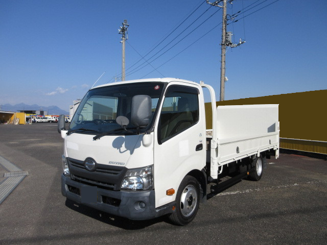 日野 デュトロ 小型 平ボディ ワイドロング TKG-XZC710M