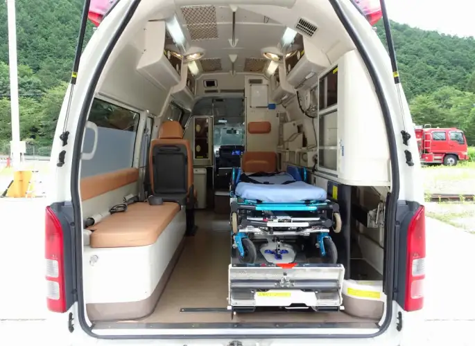 トヨタ ハイエース 小型 特殊車両 CBF-TRH226S H23の中古トラック画像5