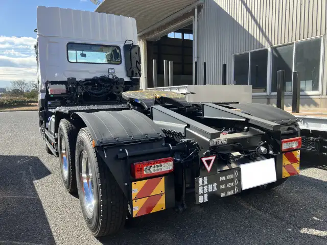 日産UD クオン 大型 トラクター ハイルーフ 2デフの中古トラック画像2