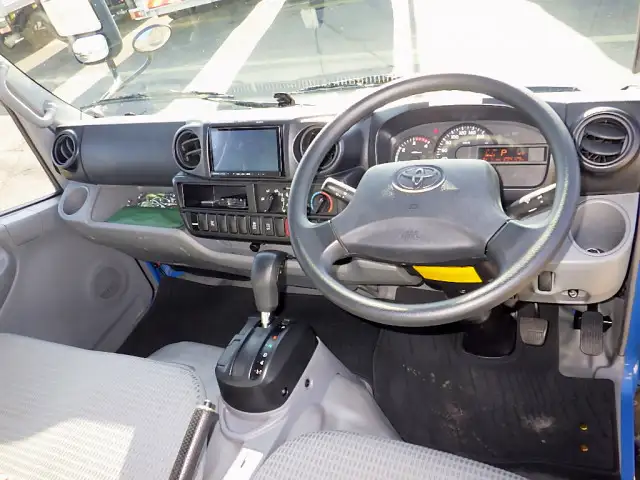トヨタ トヨエース 小型 クレーン付 横置簡易クレーン 床鉄板の中古トラック画像12