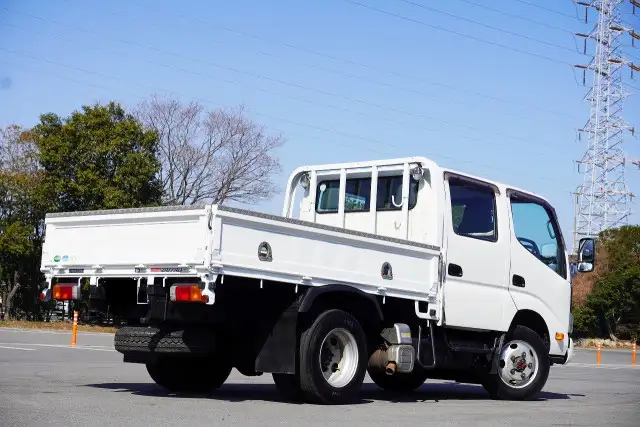 日野 デュトロ 小型 平ボディ Wキャブ 床鉄板の中古トラック画像3