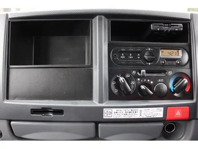 いすゞ エルフ 小型 平ボディ Wキャブ パワーゲートの中古トラック画像10