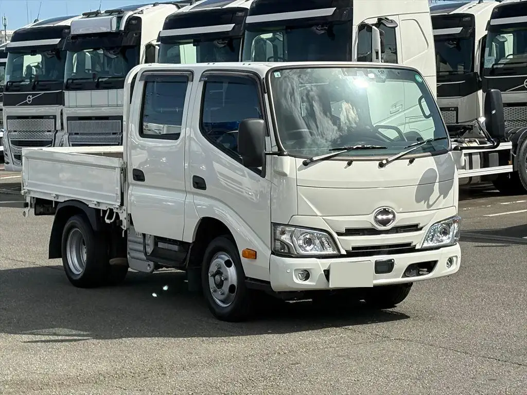 日野 デュトロ 小型 平ボディ Wキャブ 2RG-XZU605Mの中古トラック画像2