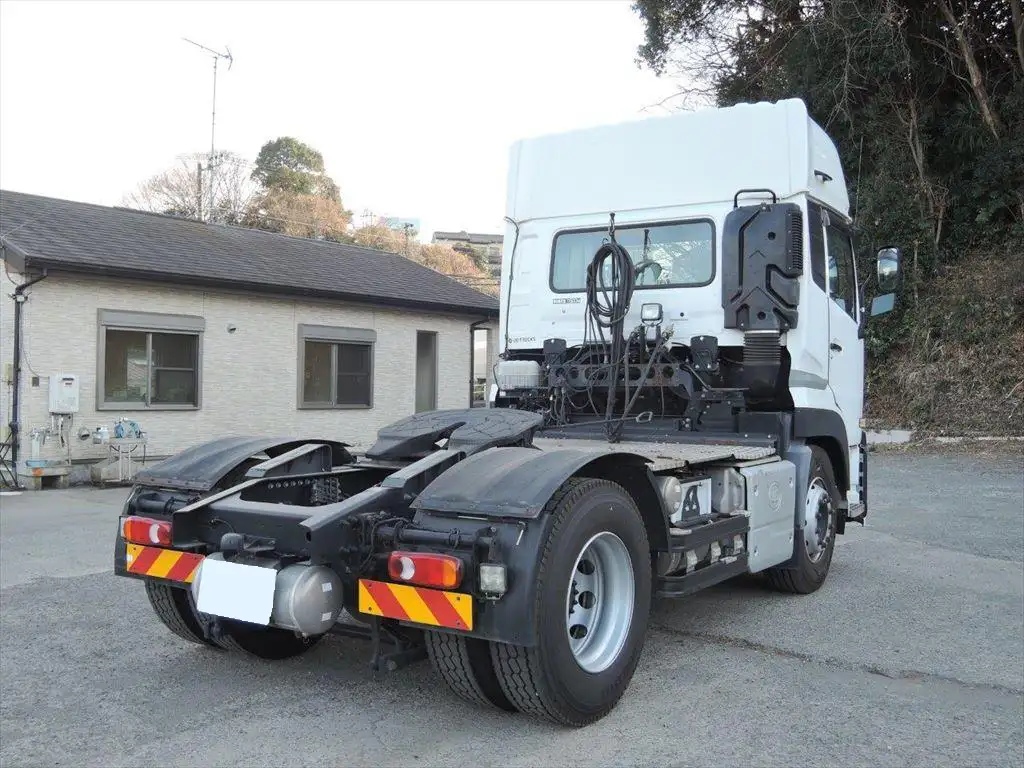 日産UD クオン 大型 トラクター ハイルーフ 1デフの中古トラック画像3